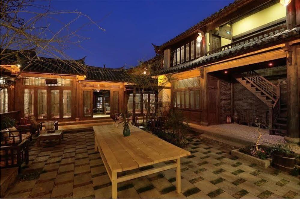 Blossom Hill Courtyard Eminenland Lijiang  Extérieur photo